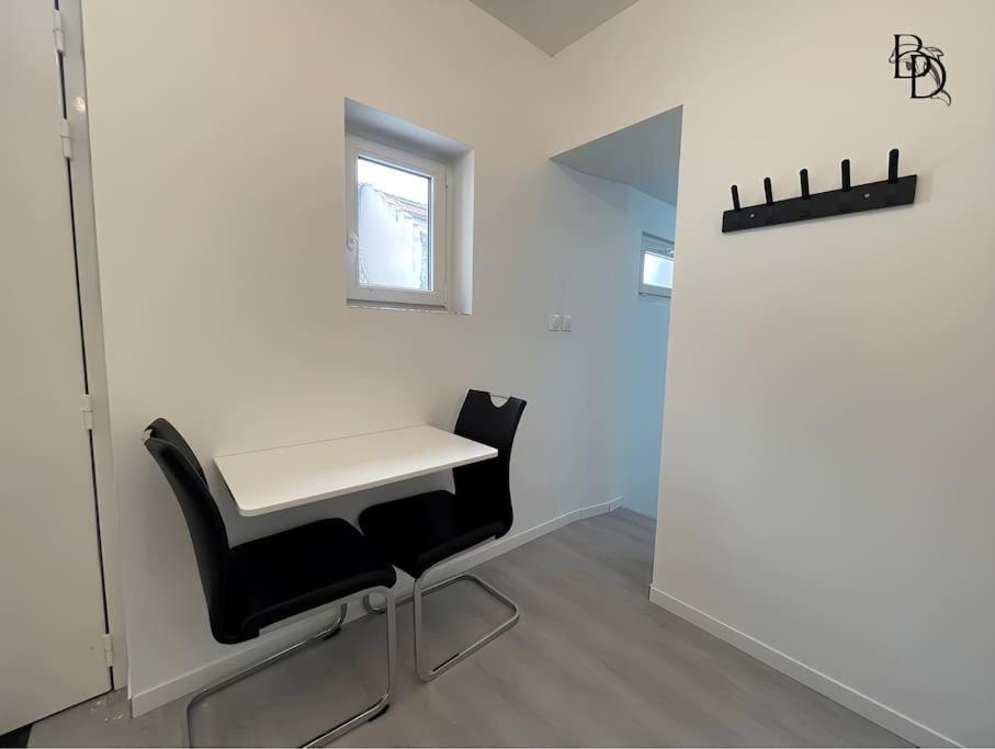 T1 Bis Appartement B3 30M2 Cosy 7Min A Pieds Des Gares Роанн Екстер'єр фото